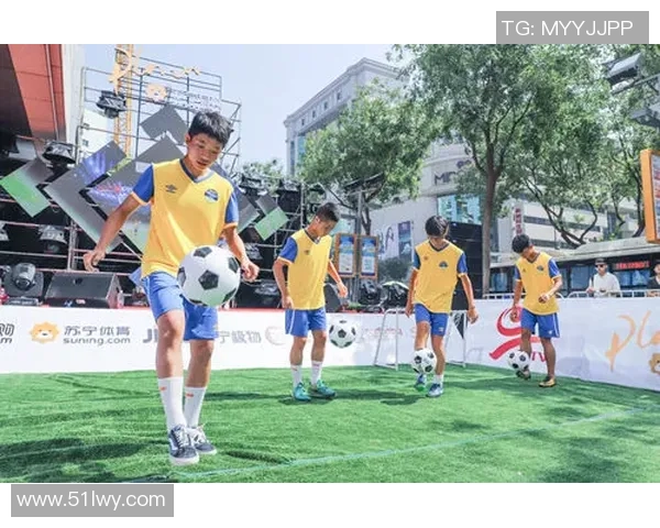 世界杯精彩对决：多特蒙德与尤文图斯1比1平局绝杀瞬间引发全场狂欢