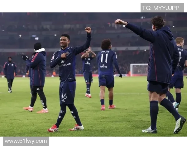 足总杯经典对决阿森纳绝杀曼联引爆全场激情瞬间解析