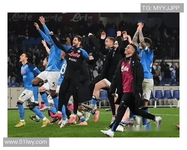 那不勒斯小胜切尔西神秘门将神扑成比赛焦点