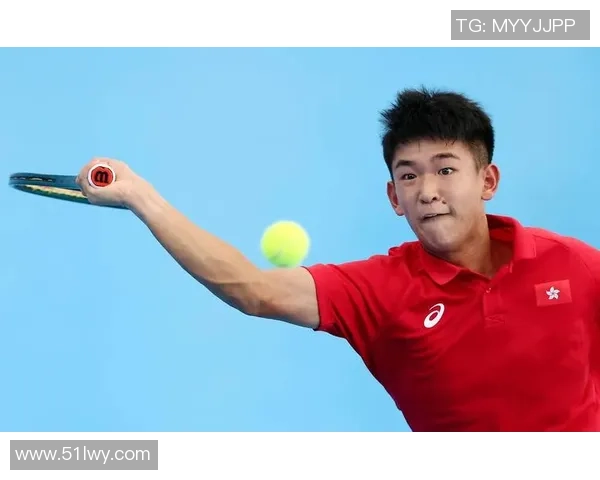 重庆网球队战术揭秘：网球巨献背后的策略与团队协作