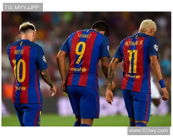 意甲激战巴黎圣日耳曼狂胜巴萨补时进球引发争议与全场沸腾