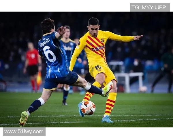 欧联杯巴萨与莱比锡激战成平局帽子戏法瞬间点燃全场气氛解析