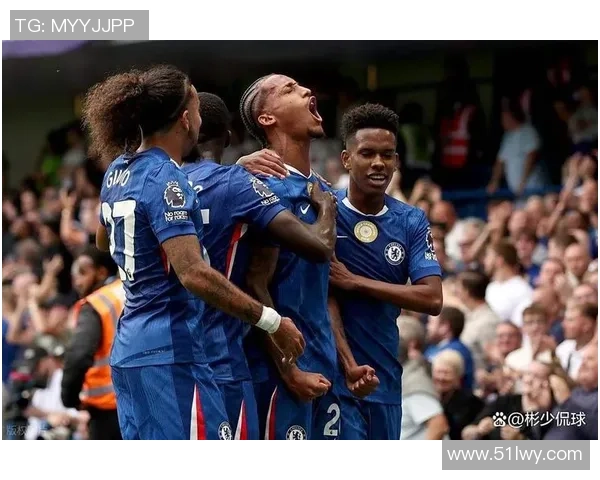 德甲激战：里昂大胜切尔西引发争议判罚全场沸腾