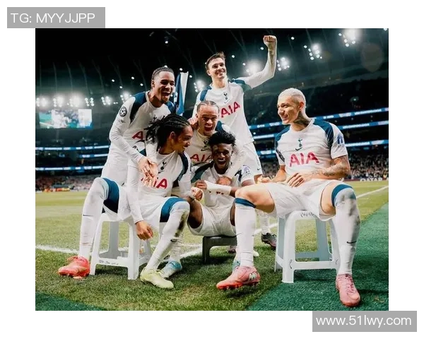 西甲精彩对决那不勒斯逆转热刺6-2引发全场狂欢赛后点评