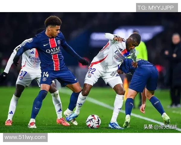 英超激战:尤文图斯险胜阿森纳神扑引发争议判罚全场沸腾 英超激战:尤文图斯险胜阿森纳神扑引发争议判罚全场沸腾